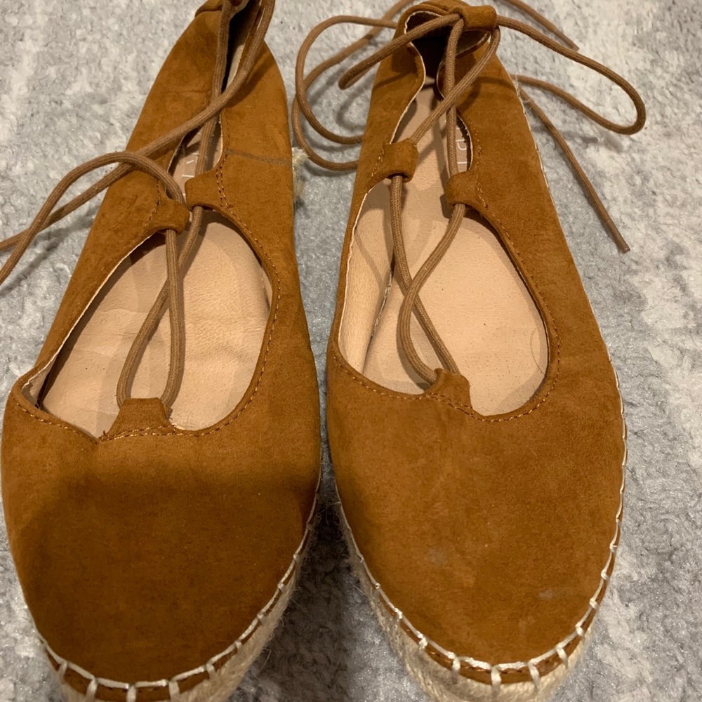 Espirit espadrilles with ankle tie